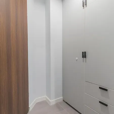 Close-central - Great Location - Center - #o5