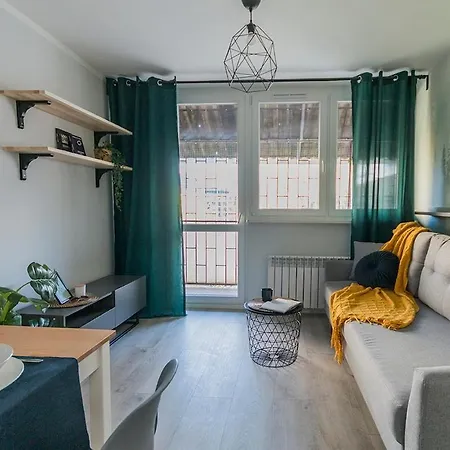 Close-central - Great Location - Center - #o5 *